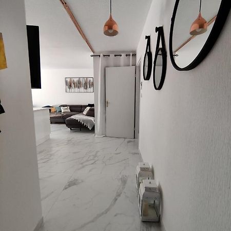 En Exclusivite T3 A 2 Pas Des Plages De St Raphael Saint-Raphaël 外观 照片