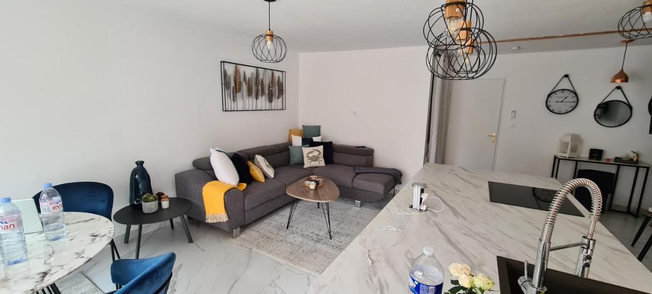 En Exclusivite T3 A 2 Pas Des Plages De St Raphael Saint-Raphaël 外观 照片
