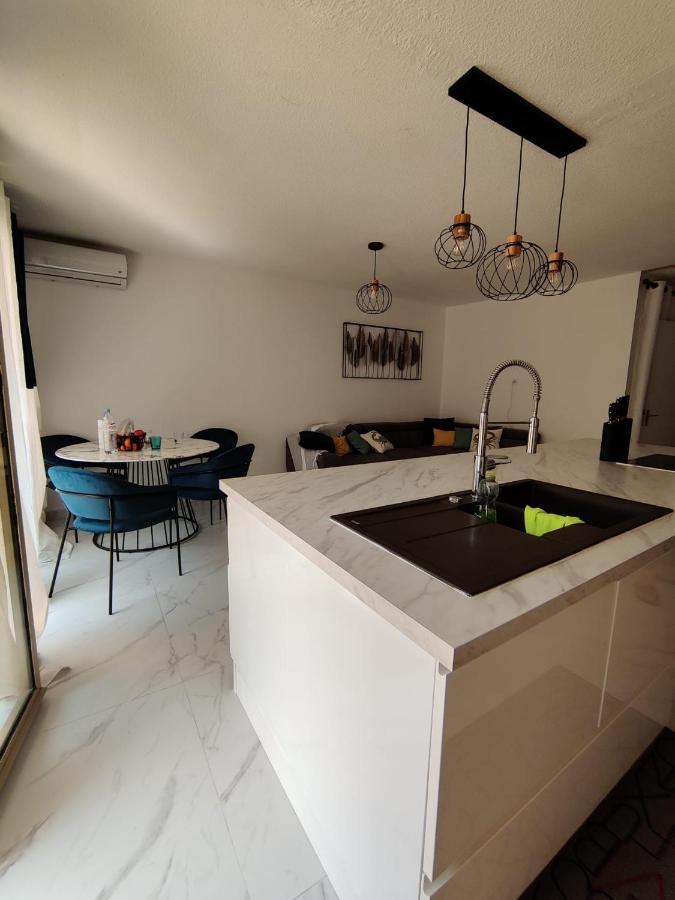 En Exclusivite T3 A 2 Pas Des Plages De St Raphael Saint-Raphaël 外观 照片