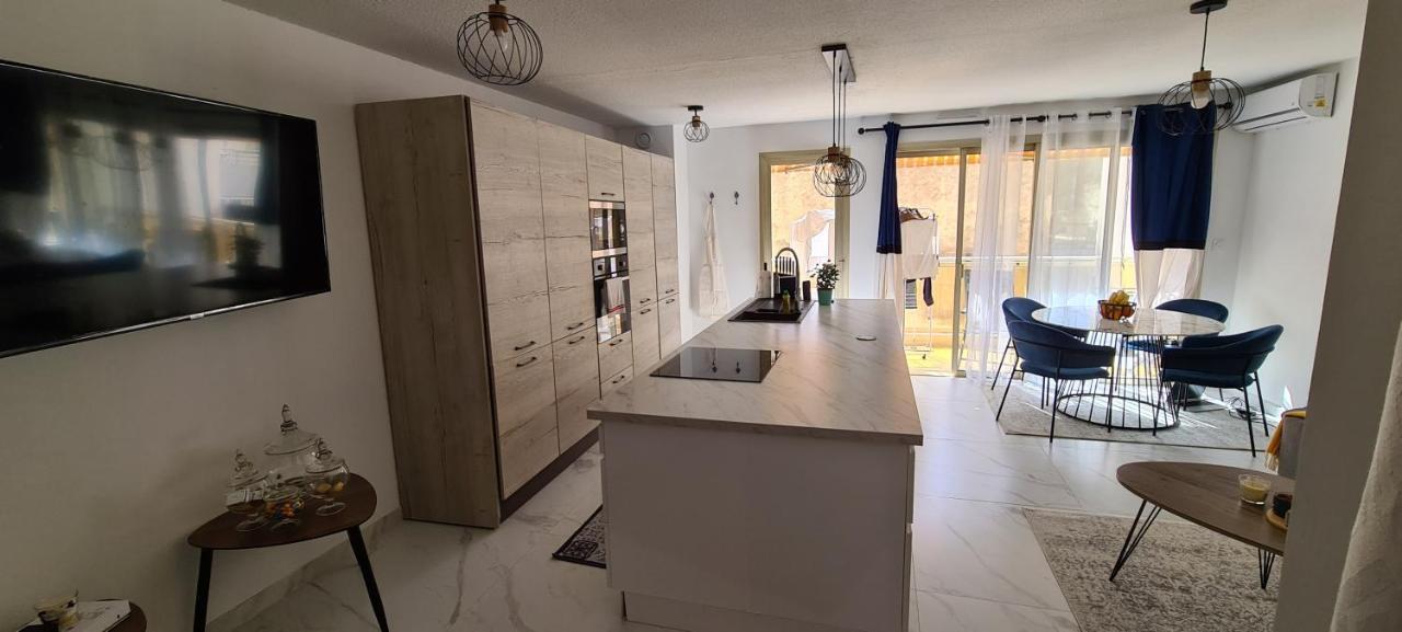 En Exclusivite T3 A 2 Pas Des Plages De St Raphael Saint-Raphaël 外观 照片